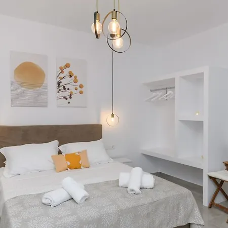 Sunny & Blue 2 * Parasporos