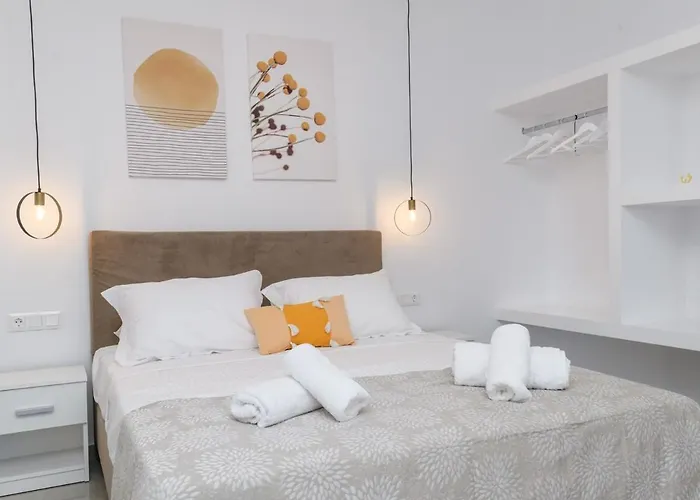 Sunny & Blue 2 Appartement Parasporos