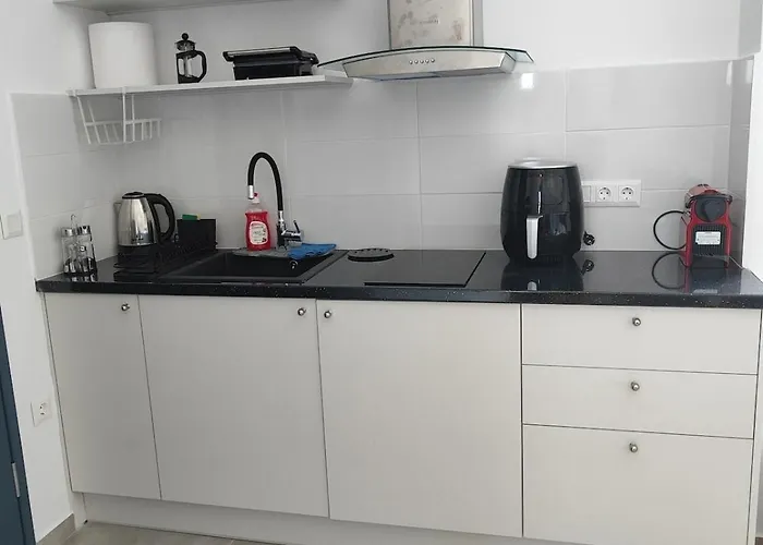 Sunny & Blue 2 Parasporos